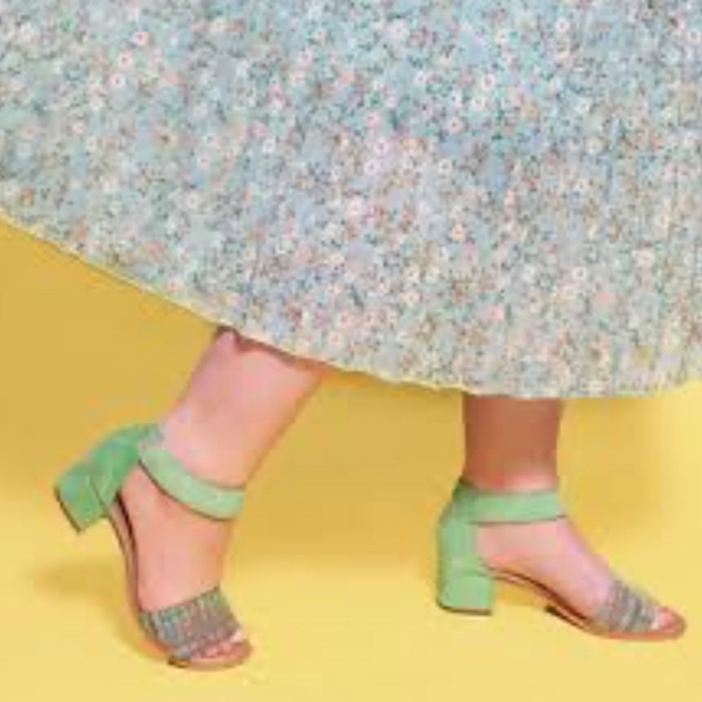* NWOT*Cloud Footwear | Kenzie Block Heels